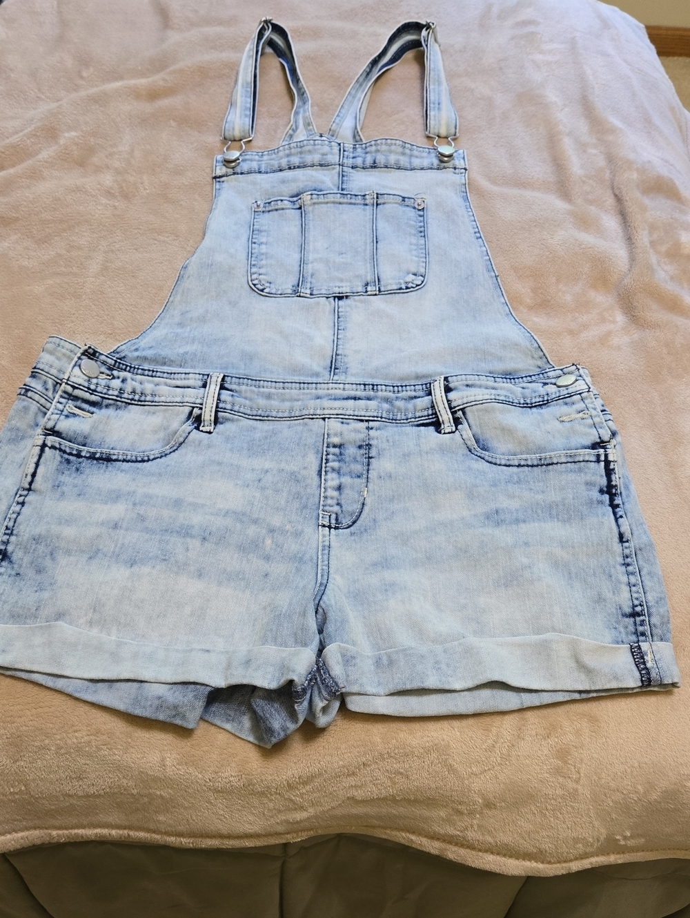No Boundaries Light Wash Denim Short Overalls
